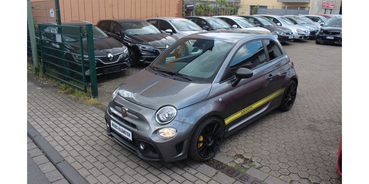 Abarth 695 38.000 km 23.450 &euro; Duisburg 47139