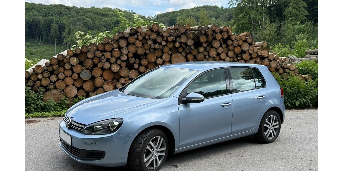 VW Golf 144.000 km 3.800 &euro; Bünde 32257