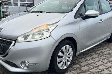 Peugeot 208 153.500 km 2.999 &euro; Sulzbach Rosenberg 92237