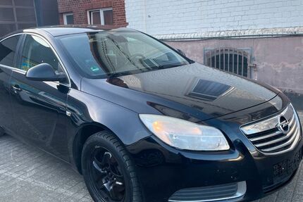 Opel Insignia 209.000 km 3.900 &euro; Neustadt am Rübenberge bei Hannover 31535