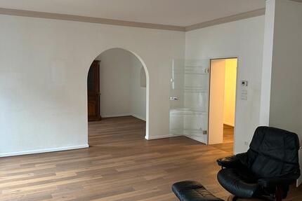 108m2 Wohnung in Lev. Zentrum zu vermieten 3 zimmer