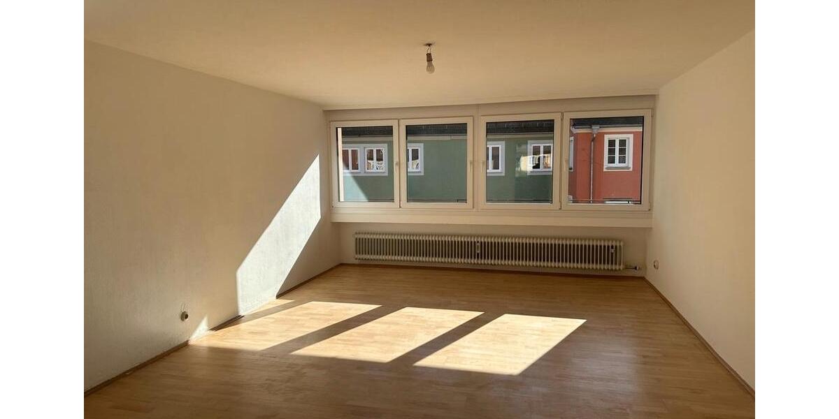 Etagenwohnung Ellwangen (Jagst) - 4 Zimmer, 107 m&sup2;, 1.050&euro; | Angebot:26255023