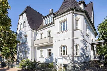 Haus Neuendettelsau - 15 Zimmer, 366 m&sup2;, 1.250.000&euro; | Angebot:20014454