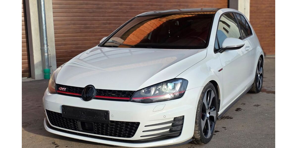 VW Golf 83.000 km 17.400 &euro; Erkheim 87746