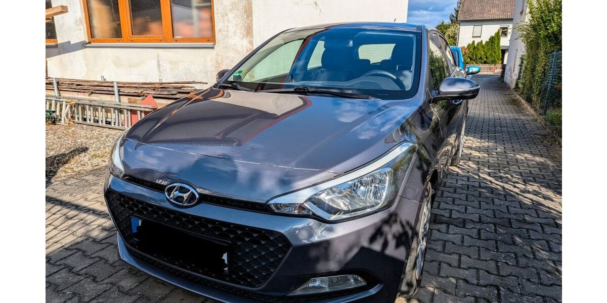 Hyundai i20 105.000 km 7.900 &euro; Veitsbronn 90587