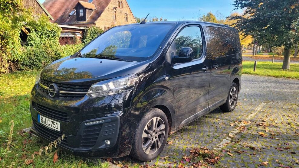 Opel Zafira Life 90.000 km 23.800 € Berlin 10625
