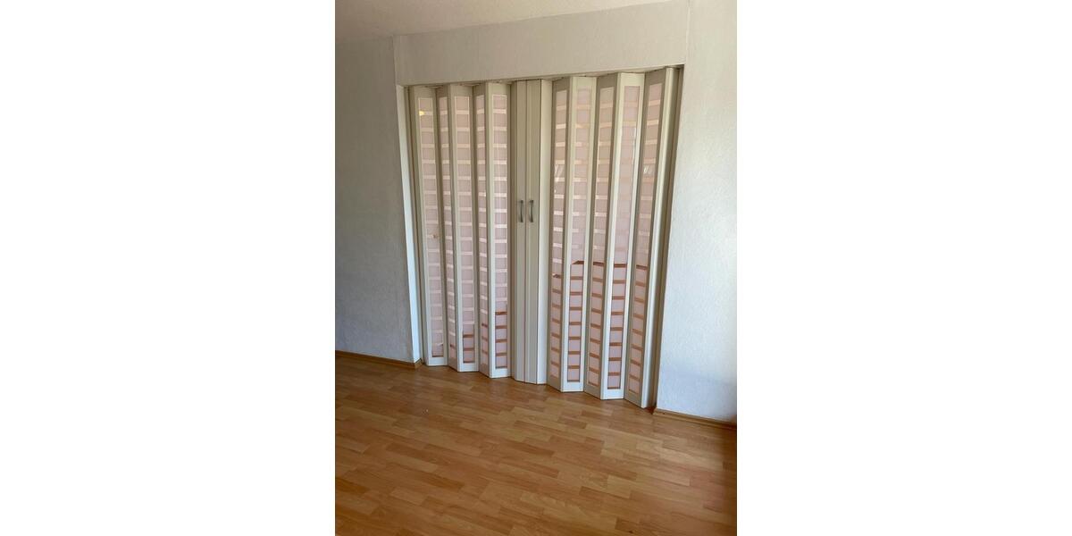 Dachgeschoßwohnung Garbsen Berenbostel - 2.5 Zimmer, 70 m&sup2;, 650&euro; | Angebot:26374682