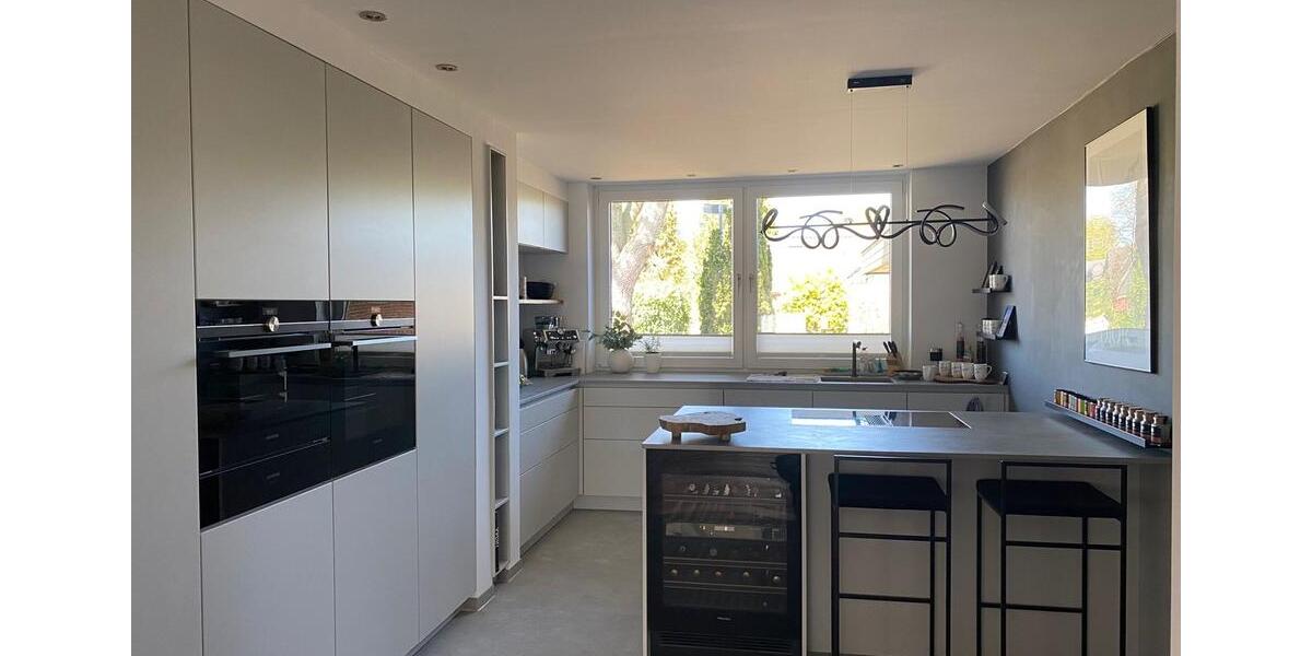 Bungalow Bad Segeberg - 5 Zimmer, 170 m&sup2;, 2.275&euro; | Angebot:26593936