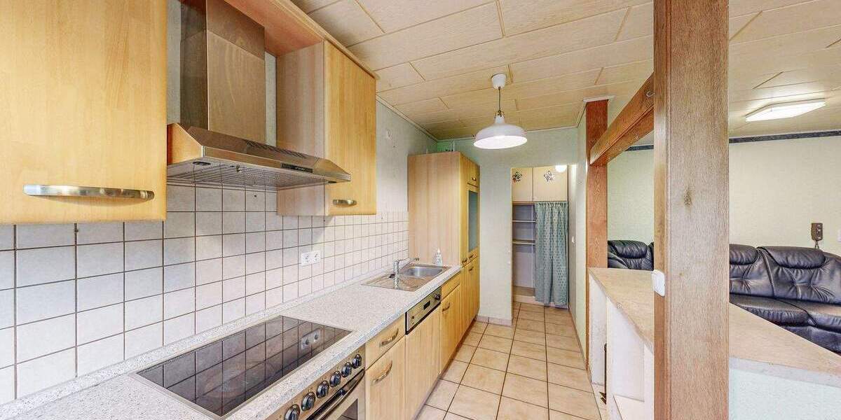 Mehrfamilienhaus, Wohnhaus Schwebenried Schwebenried - 8 Zimmer, 209 m&sup2;, 285.000&euro; | Angebot:25997007