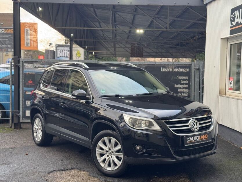 VW Tiguan 253.839 km 7.699 € Wuppertal 42117