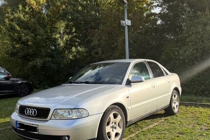 Audi A4 228.000 km 4.790 &euro; Rietheim-Weilheim 78604