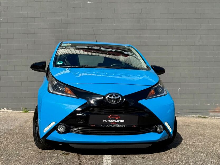 Toyota Aygo (X) 72.697 km 7.999 € Stuttgart 70435