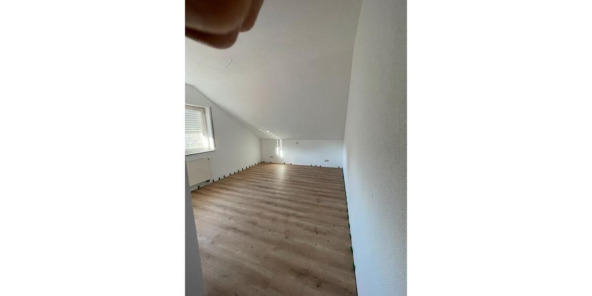 Etagenwohnung Krefeld - 4 Zimmer, 135 m&sup2;, 1.350&euro; | Angebot:26675467