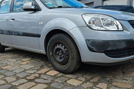 Kia Rio 102.000 km 1.990 &euro; Leipzig 04229