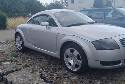 Audi TT 266.000 km 3.200 &euro; St. Johann 72813