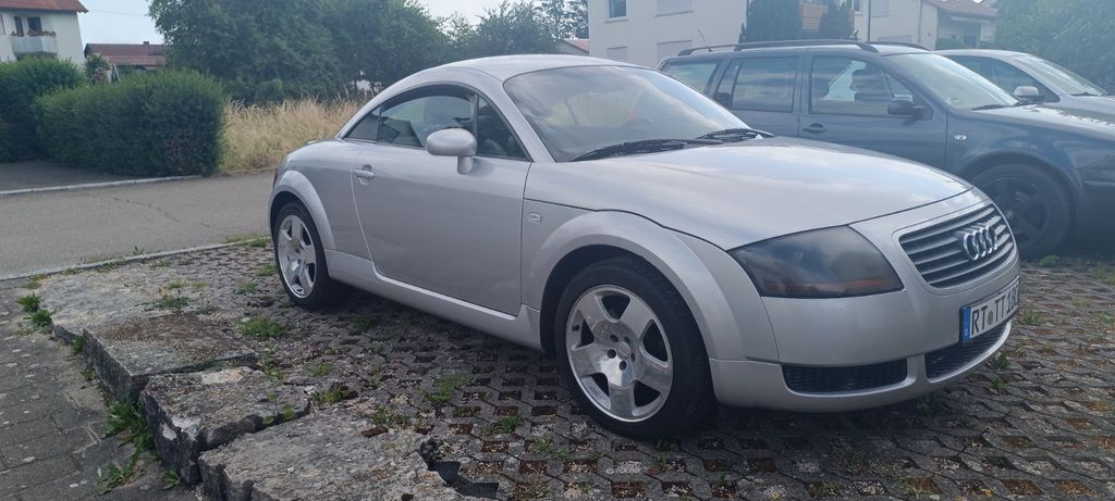 Audi TT 266.000 km 3.200 &euro; St. Johann 72813