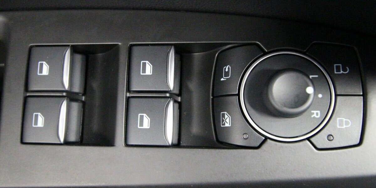 Ford Focus Turnier Mild-Hybrid ST-Line LED+NAVI+ACC 11.904 km 21.900 &euro; Hagenow 19230