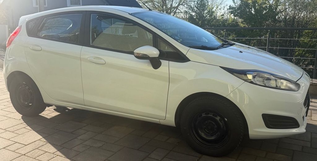 Ford Fiesta 40.175 km 8.099 &euro; Zwickau 08064