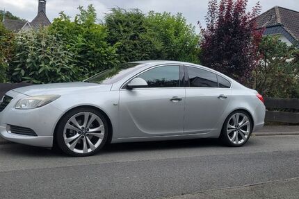 Opel Insignia 216.000 km 4.990 &euro; dillenburg 35688