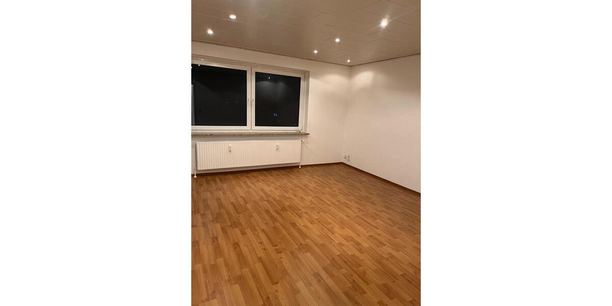 Etagenwohnung Büdelsdorf - 3 Zimmer, 74 m&sup2;, 169.000&euro; | Angebot:27157052