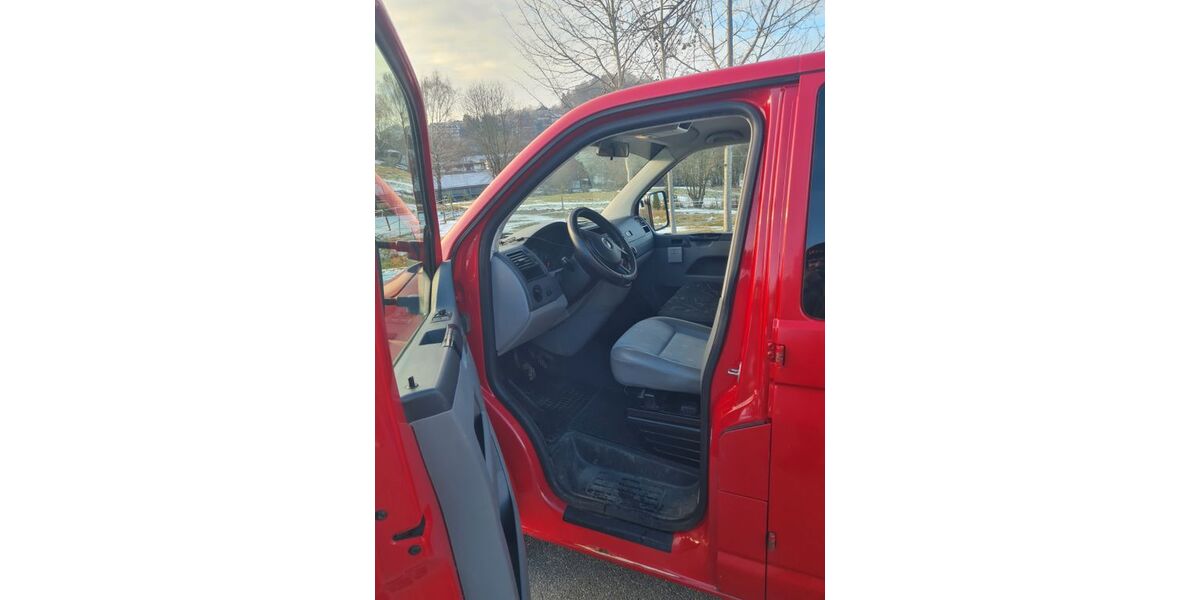 VW T5 Transporter 234.000 km 7.500 &euro; Runding 93486