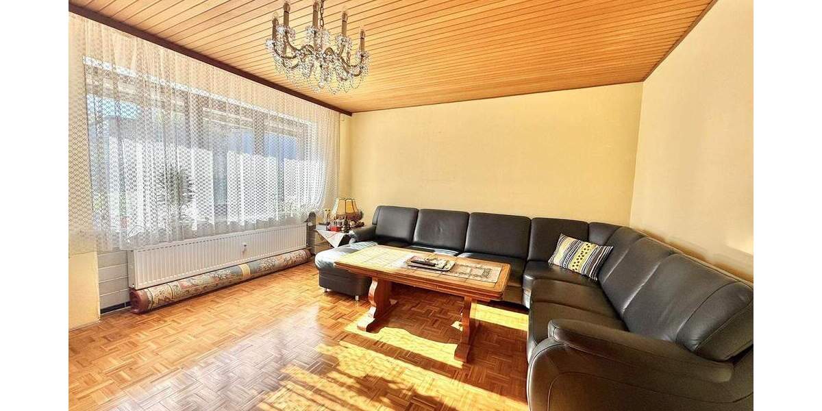 Einfamilienhaus Plößberg - 8 Zimmer, 237 m&sup2;, 220.000&euro; | Angebot:25697482