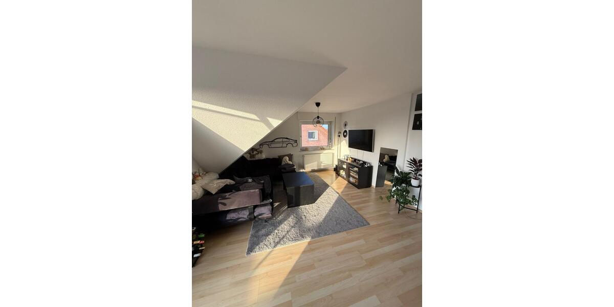 Dachgeschoßwohnung Enger - 2 Zimmer, 68 m&sup2;, 525&euro; | Angebot:26272596