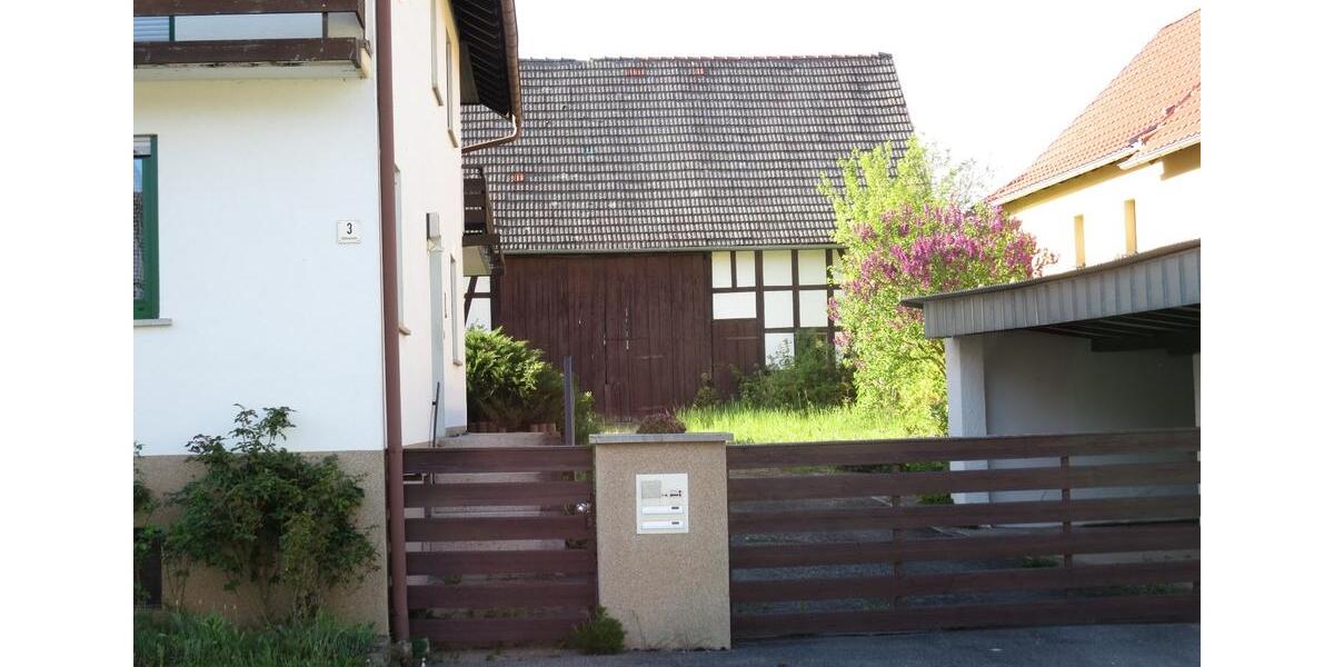 Einfamilienhaus Bad Königshofen im Grabfeld - 8 Zimmer, 211 m&sup2;, 250.000&euro; | Angebot:26036469