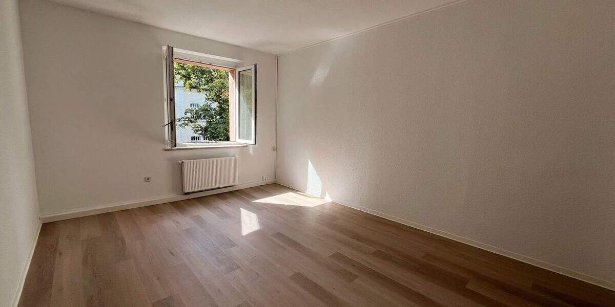 Etagenwohnung Zwickau Pölbitz - 5 Zimmer, 119 m&sup2;, 681&euro; | Angebot:24784206