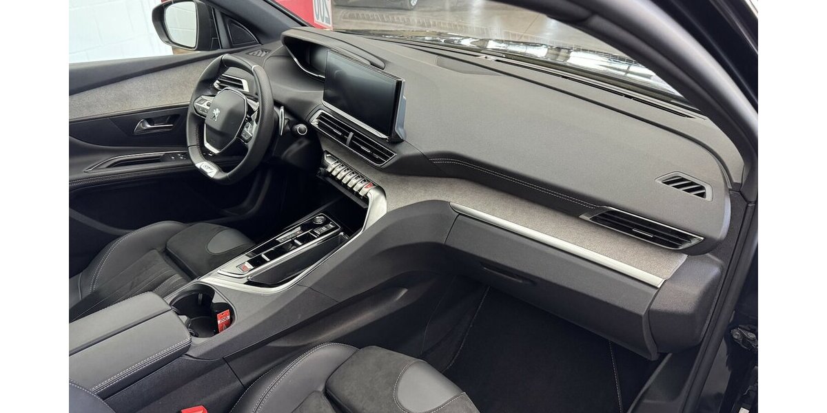 Peugeot 3008 Blue HDi 130 GT 1.Hand Black Edition 9.990 km 25.180 &euro; Lich 35423