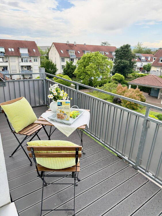 Modernisierte 3-Zimmer-Wohnung mit Panorama-Blick - ruhige Lage in Weil-Haltingen (provisionsfrei)