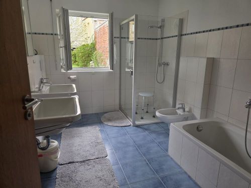 Schönes, ebenerdiges Einfamilienhaus in 97450 Arnstein-Büchhold, 28 km von Würzburg und 15 km von Schweinfurt entfernt (ID 10640) - Einfamilienhaus Arnstein Arnstein , Unterfr | Angebot:26803430