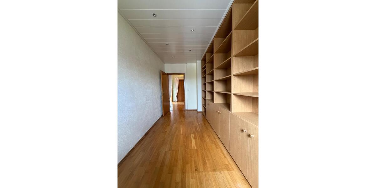 Etagenwohnung Weida - 4 Zimmer, 83 m&sup2;, 88.500&euro; | Angebot:26942154