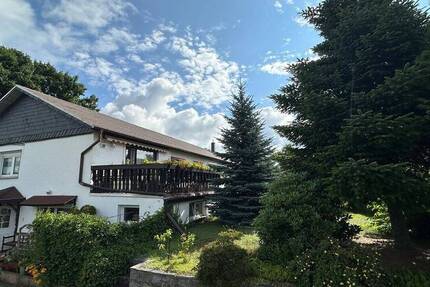 Ihre eigenen 4-Wände, Doppelhaushälfte mit Garten & Garage - charmante unweit von ESMC 6 zimmer