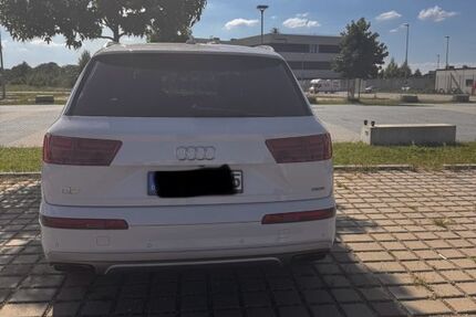 Audi Q7 160.000 km 26.900 &euro; Freiburg 79110