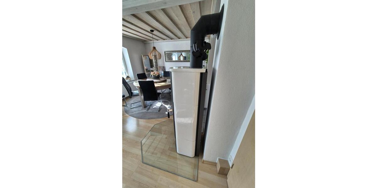 Einfamilienhaus Neusorg - 3 Zimmer, 127 m&sup2;, 1.350&euro; | Angebot:26338330