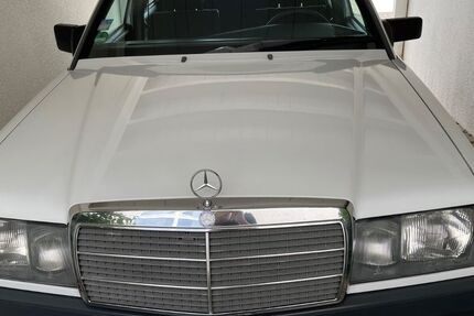 Mercedes-Benz 190 146.134 km 8.500 &euro; Althengstett 75382