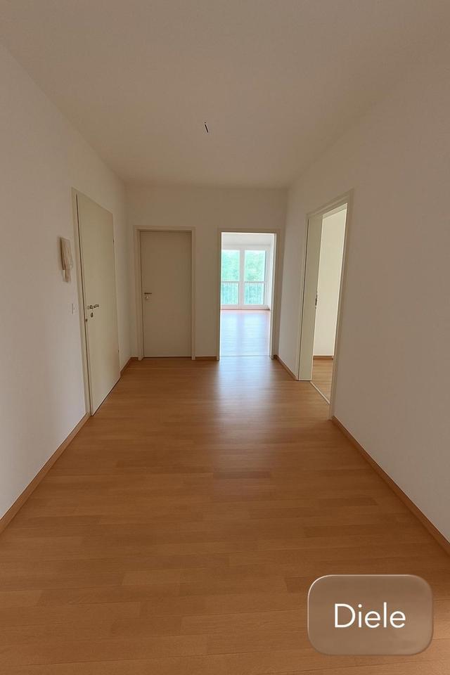 Großzügige 92m² Mietwohnung - 3ZKB inkl. 2* Stellplätzen zimmer