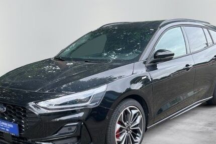 Ford Focus 2.500 km 31.990 &euro; Düsseldorf 40472
