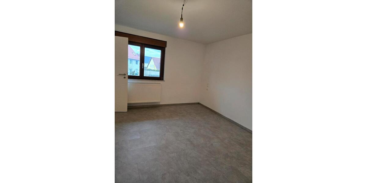 Ruhige und gemütliche 2 Zimmer Maisonetten Wohnung zimmer