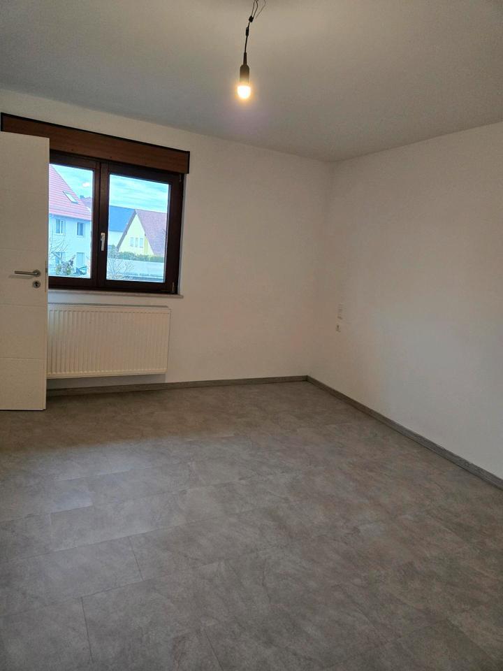 Ruhige und gemütliche 2 Zimmer Maisonetten Wohnung zimmer