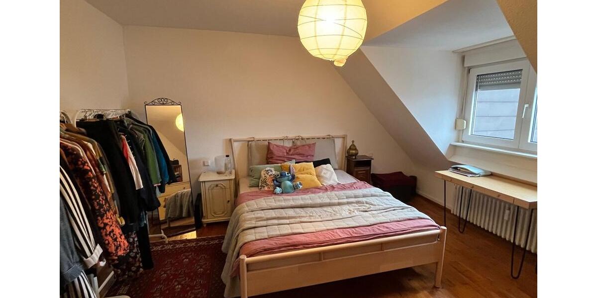 Dachgeschoßwohnung Saarbrücken - 3 Zimmer, 74 m&sup2;, 680&euro; | Angebot:26161014