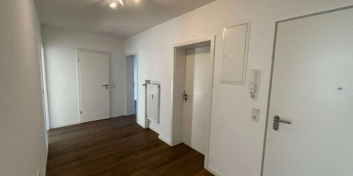 Etagenwohnung Ludwigshafen am Rhein - 3 Zimmer, 90 m&sup2;, 950&euro; | Angebot:26836375
