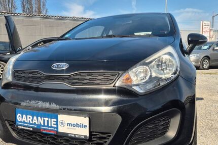 Kia Rio 238.800 km 2.499 &euro; Hockenheim 68766