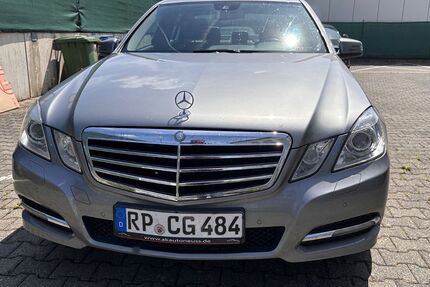Mercedes-Benz E 220 173.000 km 13.000 € Römerberg 67354