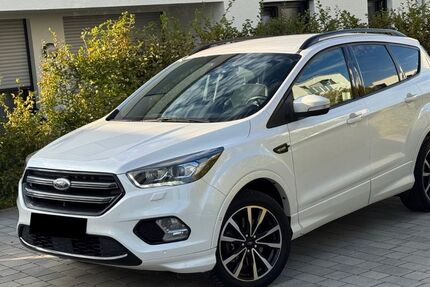 Ford Kuga 165.000 km 12.500 &euro; Bruchköbel 63486