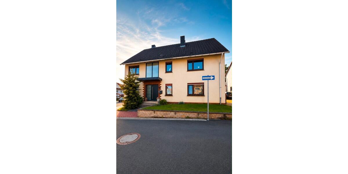 Einfamilienhaus Breuna - 6 Zimmer, 206 m&sup2;, 295.000&euro; | Angebot:26856081