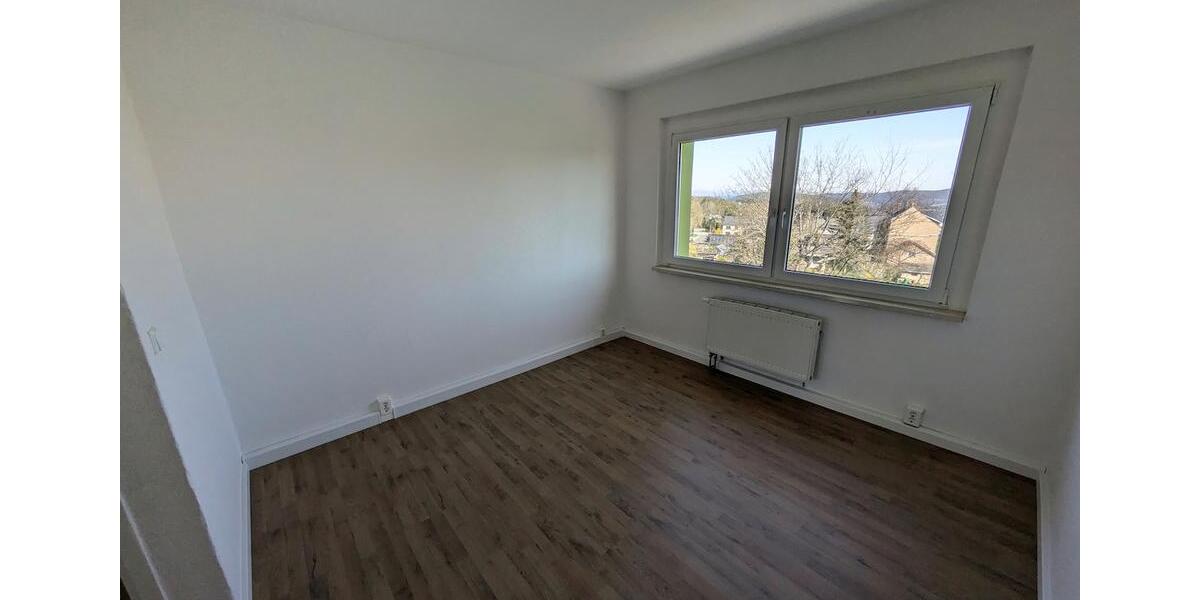 Etagenwohnung Eibenstock - 4 Zimmer, 80 m&sup2;, 419&euro; | Angebot:26404410