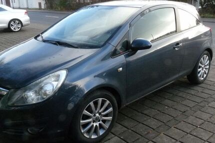 Opel Corsa 98.000 km 3.200 &euro; LAUBACH 35321