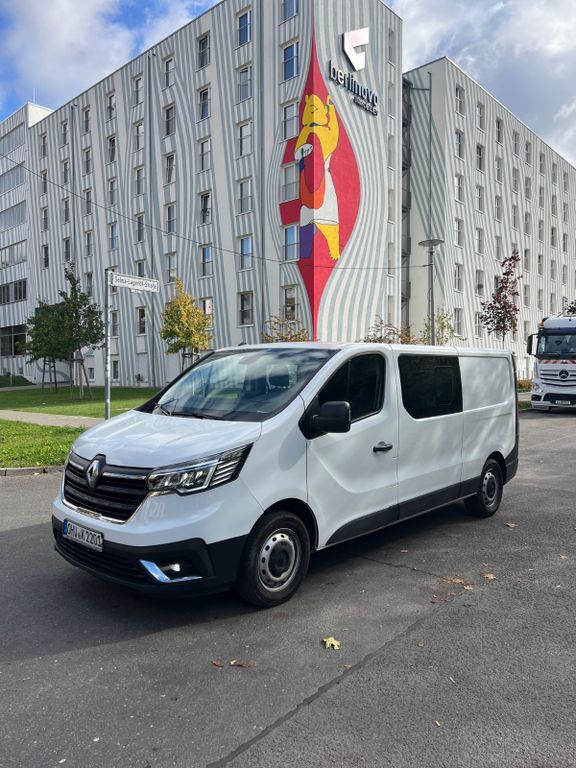 Renault Trafic 69.700 km 27.500 € Berlin 13187